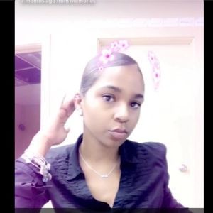 Meet your Posher, Layla